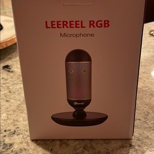 Leereel microphone
